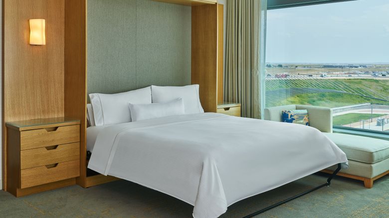 <b>The Westin Denver International Airport Suite</b>. Images powered by <a href="https://www.leonardoworldwide.com/" title="Leonardo Worldwide" target="_blank">Leonardo</a>.