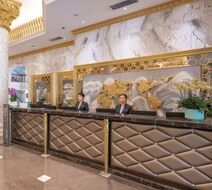 Crowne Plaza Zhengzhou Lobby