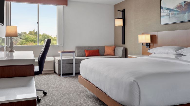 <b>Delta Hotels Allentown Lehigh Valley Suite</b>. Images powered by <a href="https://www.leonardoworldwide.com/" title="Leonardo Worldwide" target="_blank">Leonardo</a>.