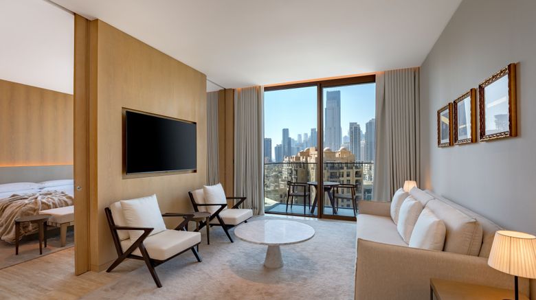 <b>The Dubai EDITION Suite</b>. Images powered by <a href="https://www.leonardoworldwide.com/" title="Leonardo Worldwide" target="_blank">Leonardo</a>.