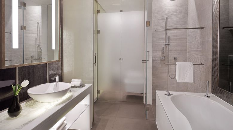 <b>W Abu Dhabi-Yas Island Room</b>. Images powered by <a href="https://www.leonardoworldwide.com/" title="Leonardo Worldwide" target="_blank">Leonardo</a>.