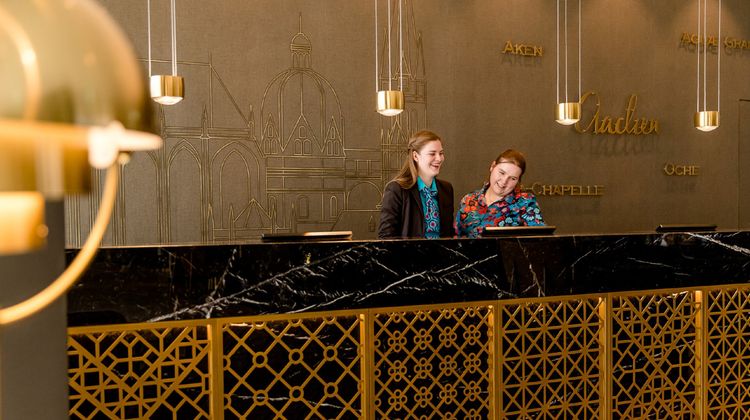 Motel One Aachen Lobby