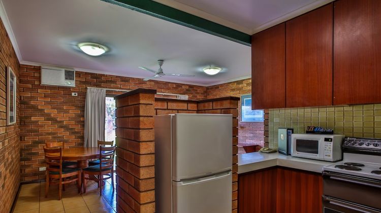 Bayside Holiday Apartments Room