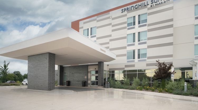 SpringHill Suites Kenosha Exterior