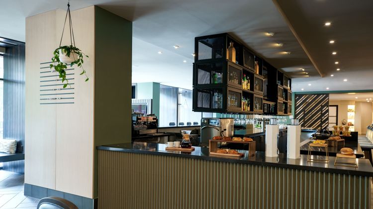 The Ven at Embassy Row,Tribute Portfolio Restaurant