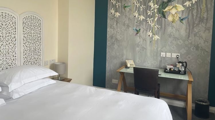Royal Adelaide Hotel Room
