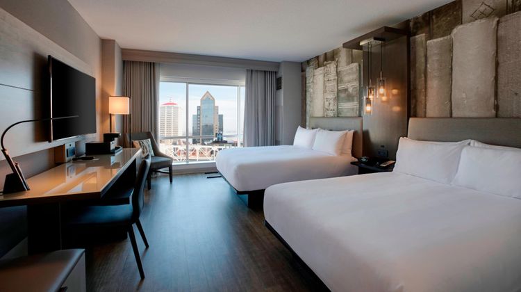 Louisville Marriott Downtown Room