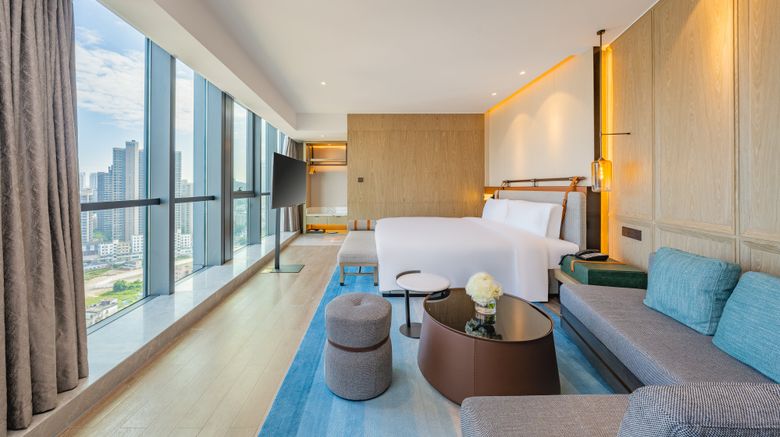 <b>Holiday Inn Zhuhai City Center Room</b>. Images powered by <a href="https://www.leonardoworldwide.com/" title="Leonardo Worldwide" target="_blank">Leonardo</a>.