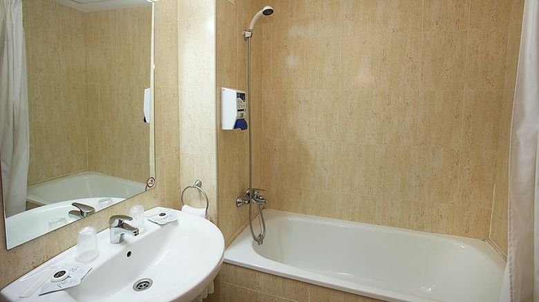 <b>Basic Hotel Room</b>. Images powered by <a href="https://www.leonardoworldwide.com/" title="Leonardo Worldwide" target="_blank">Leonardo</a>.