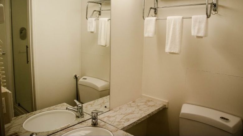 <b>Alpers Lodge Room</b>. Images powered by <a href="https://www.leonardoworldwide.com/" title="Leonardo Worldwide" target="_blank">Leonardo</a>.