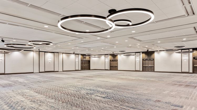 Delta Hotels by Marriott Burlington Meeting