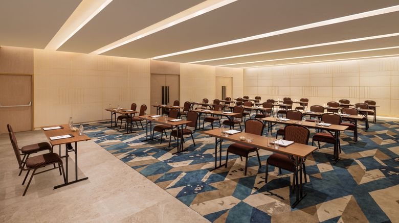 <b>Courtyard by Marriott Tiruchirappalli Meeting</b>. Images powered by <a href="https://www.leonardoworldwide.com/" title="Leonardo Worldwide" target="_blank">Leonardo</a>.