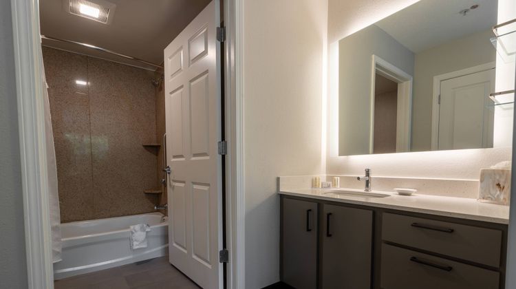 Residence Inn Princeton at Carnegie Ctr Room