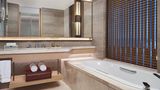Sheraton Yunfu Xinxing Hotel Room