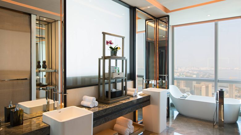 <b>Shenzhen Marriott Hotel Nanshan Room</b>. Images powered by <a href="https://www.leonardoworldwide.com/" title="Leonardo Worldwide" target="_blank">Leonardo</a>.