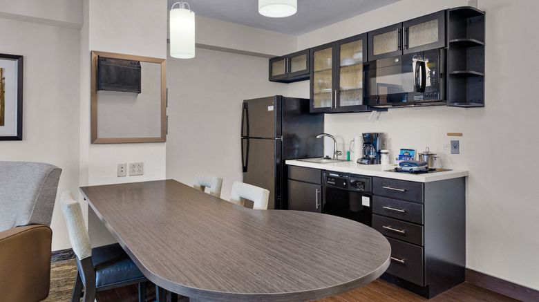 <b>Candlewood Suites Erie Suite</b>. Images powered by <a href="https://www.leonardoworldwide.com/" title="Leonardo Worldwide" target="_blank">Leonardo</a>.