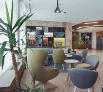 Holiday Inn Skopje Lobby