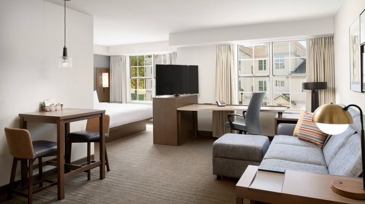 Residence Inn Pleasanton Suite