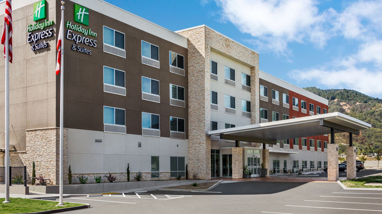 Holiday Inn Express  and  Suites Ukiah Exterior. Images powered by <a href="https://www.leonardoworldwide.com" target="_blank" rel="noopener">Leonardo</a>.