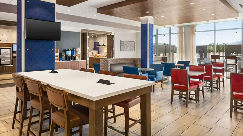 <b>Holiday Inn Express & Suites Ukiah Lobby</b>. Images powered by <a href="https://www.leonardoworldwide.com/" title="Leonardo Worldwide" target="_blank">Leonardo</a>.