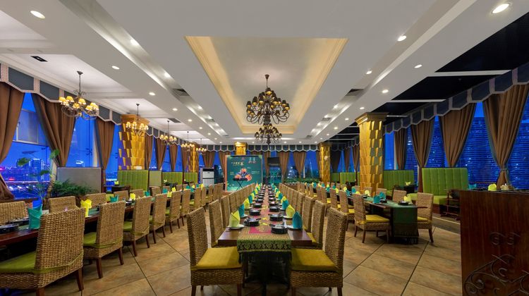 Holiday Inn Century City-WestTower Restaurant