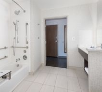 Holiday Inn Express & Suites Firestone Room