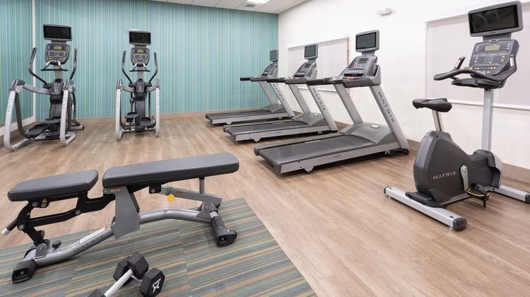 Holiday Inn Express & Suites Firestone Health Club