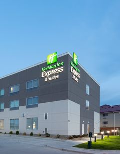 Holiday Inn Express & Suites Firestone