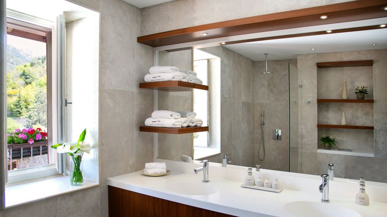 <b>Casale Panayiotis Room</b>. Images powered by <a href="https://www.leonardoworldwide.com/" title="Leonardo Worldwide" target="_blank">Leonardo</a>.