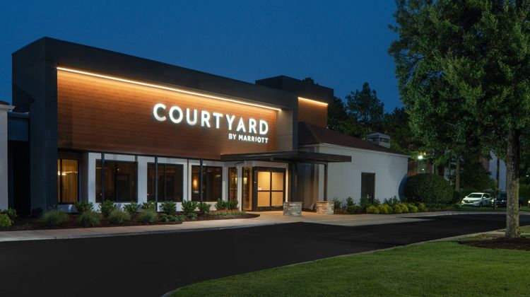 Courtyard Memphis East/Park Avenue Exterior