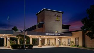 The Drake Oak Brook Autograph Collection