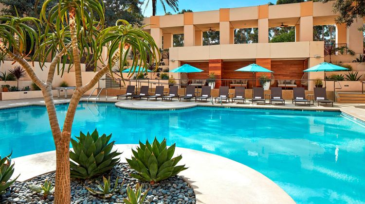 San Diego Marriott Mission Valley Pool