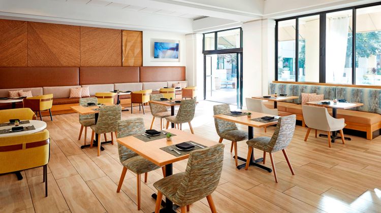 San Diego Marriott Mission Valley Restaurant