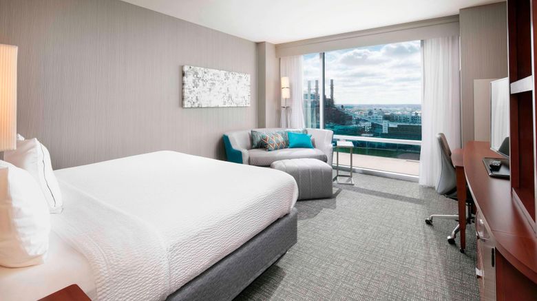 <b>Courtyard Marriott Indianapolis Downtown Room</b>. Images powered by <a href="https://www.leonardoworldwide.com/" title="Leonardo Worldwide" target="_blank">Leonardo</a>.