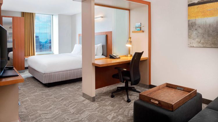 SpringHill Suites Indianapolis Downtown Suite