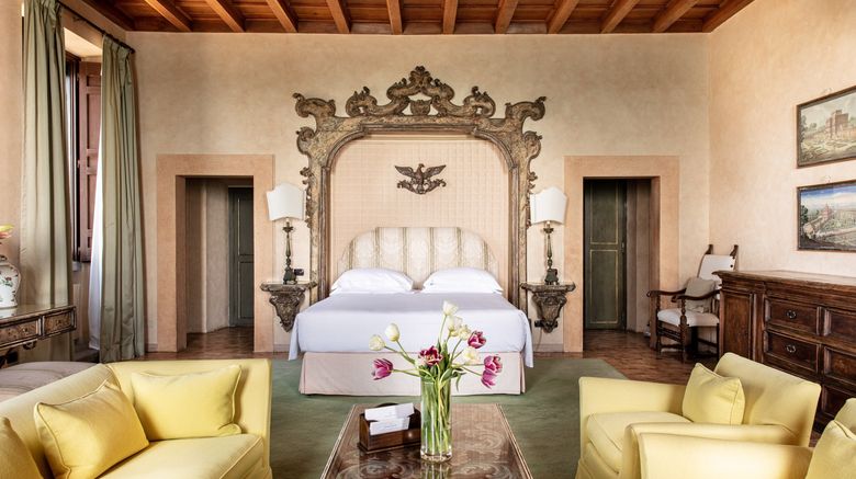 <b>La Posta Vecchia Hotel Suite</b>. Images powered by <a href="https://www.leonardoworldwide.com/" title="Leonardo Worldwide" target="_blank">Leonardo</a>.