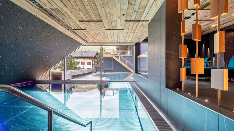 W Verbier Pool