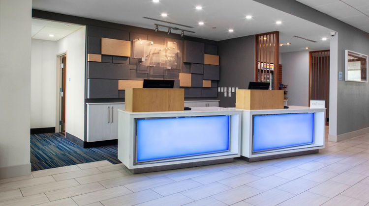 Holiday Inn Express Ogunquit-Kennebunk Lobby