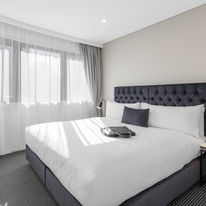 Meriton Suites Kent Street