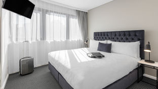 Meriton Suites Kent Street