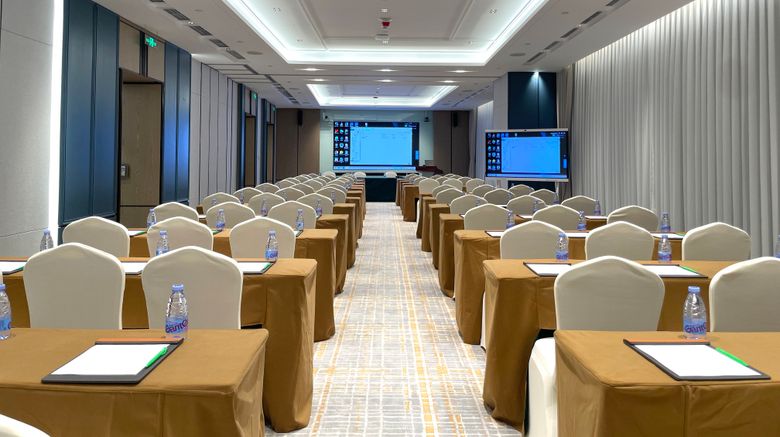 <b>Holiday Inn Zhuhai City Center Meeting</b>. Images powered by <a href="https://www.leonardoworldwide.com/" title="Leonardo Worldwide" target="_blank">Leonardo</a>.