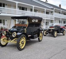 Town & Country Inn and Resort Exterior