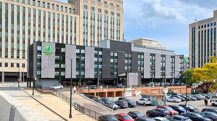 Holiday Inn Chicago-Downtown Exterior