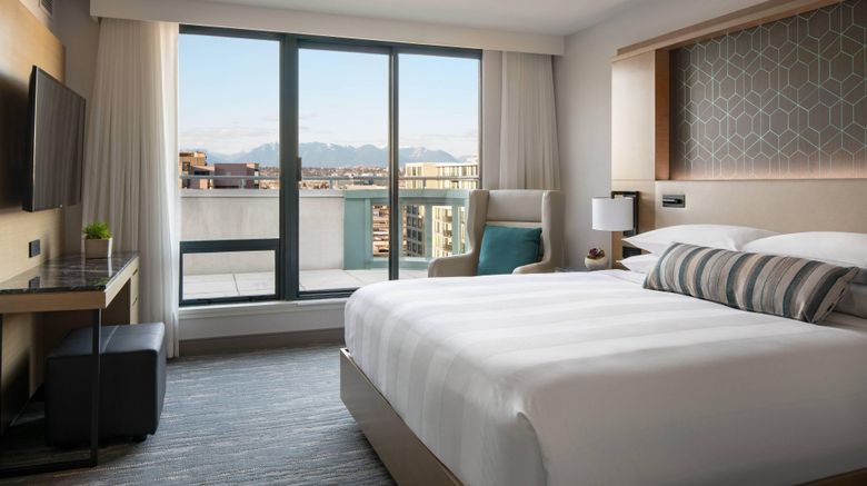 <b>Vancouver Airport Marriott Hotel Suite</b>. Images powered by <a href="https://www.leonardoworldwide.com/" title="Leonardo Worldwide" target="_blank">Leonardo</a>.
