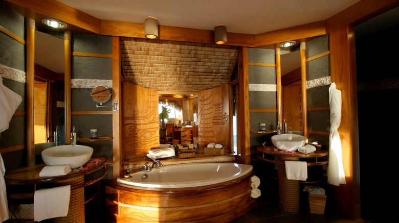 <b>Le Taha'a Island Resort & Spa Room</b>. Images powered by <a href="https://www.leonardoworldwide.com/" title="Leonardo Worldwide" target="_blank">Leonardo</a>.