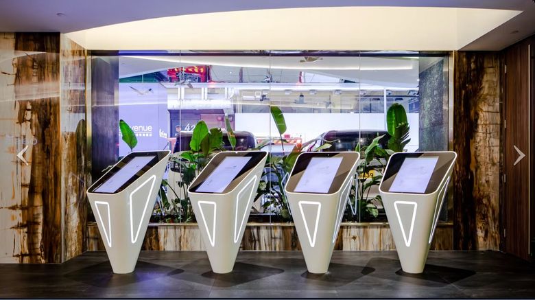<b>Guangdong Hotel Lobby</b>. Images powered by <a href="https://www.leonardoworldwide.com/" title="Leonardo Worldwide" target="_blank">Leonardo</a>.