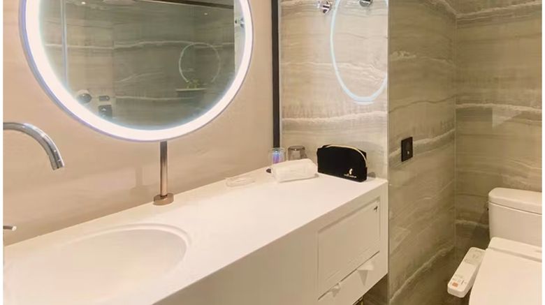 <b>Guangdong Hotel Room</b>. Images powered by <a href="https://www.leonardoworldwide.com/" title="Leonardo Worldwide" target="_blank">Leonardo</a>.