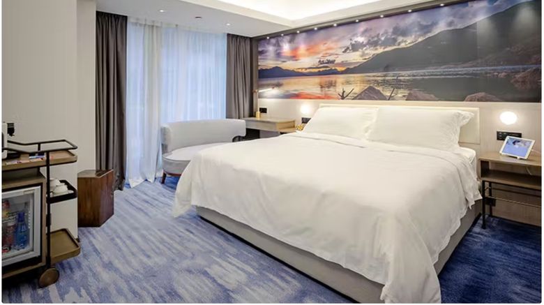 <b>Guangdong Hotel Room</b>. Images powered by <a href="https://www.leonardoworldwide.com/" title="Leonardo Worldwide" target="_blank">Leonardo</a>.