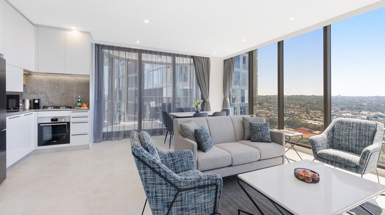 Meriton Suites George St Suite