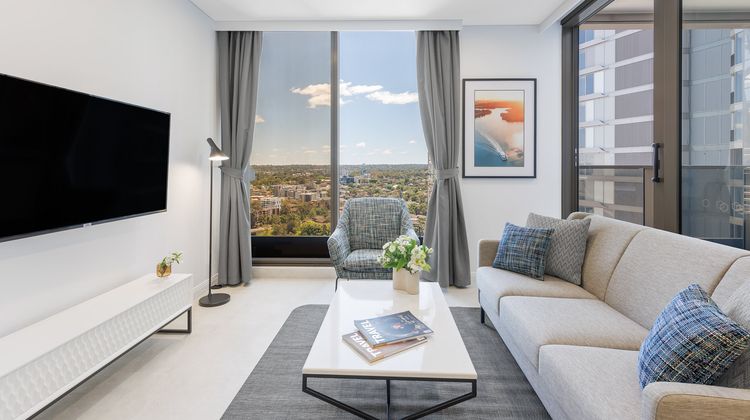 Meriton Suites George St Suite